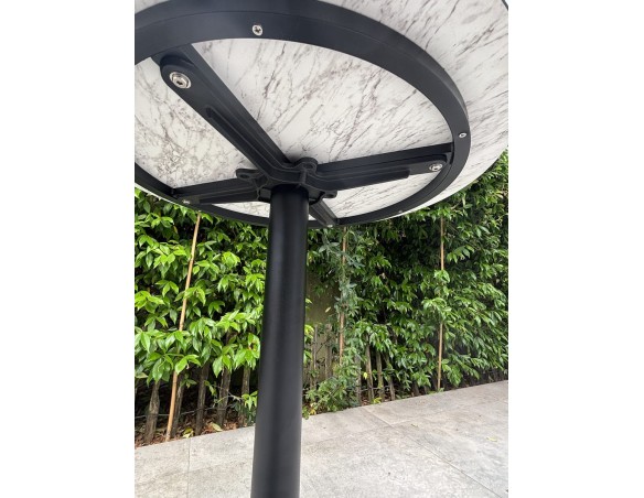 Ensemble de jardin table RONDE HPL effet marbré + 2 fauteuils verts - BISTRO