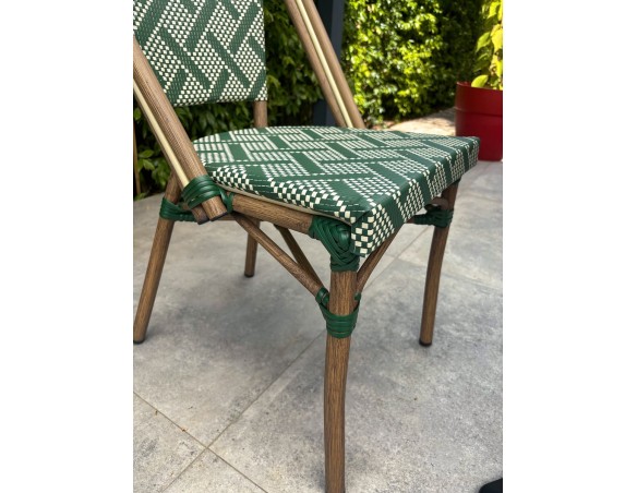 Ensemble de jardin table RONDE HPL effet marbré + 2 fauteuils verts - BISTRO