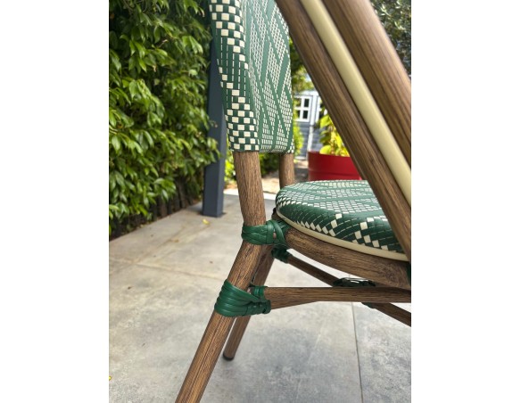 Ensemble de jardin table RONDE HPL effet marbré + 2 fauteuils verts - BISTRO