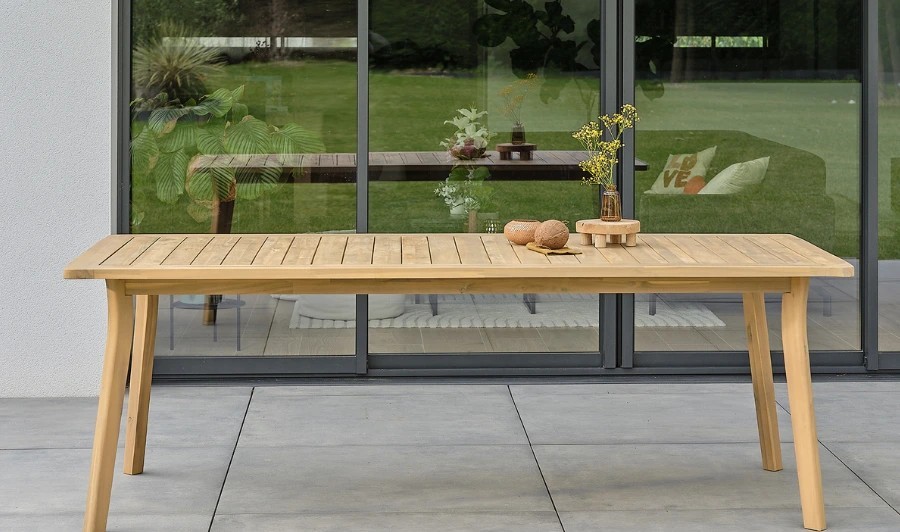 table de jardin design en bois LISO Remarquable table de jardin design en bois LISO Remarquable