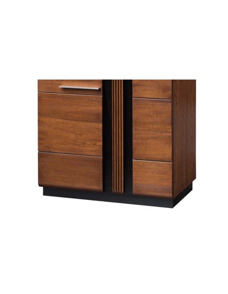 Armoire chêne foncé