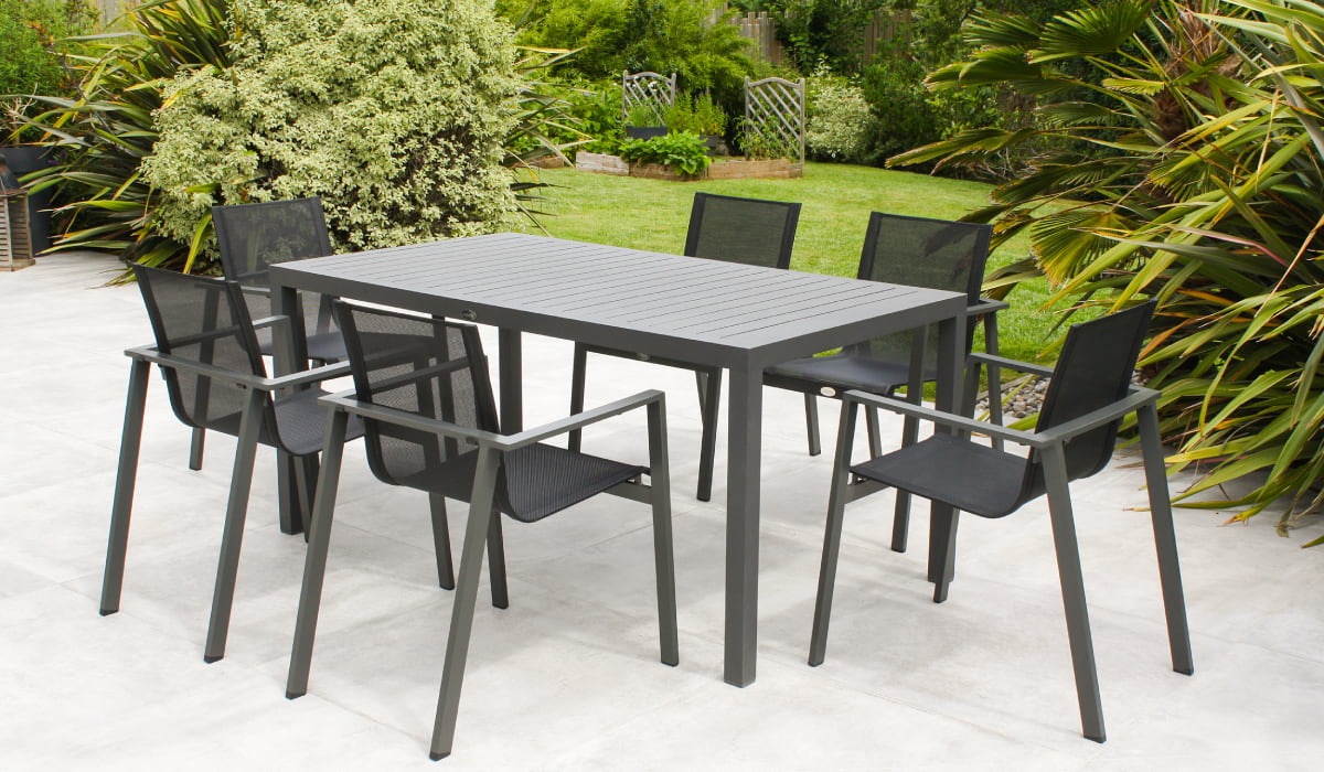 Quelle taille choisir pour une table de jardin rectangulaire ?