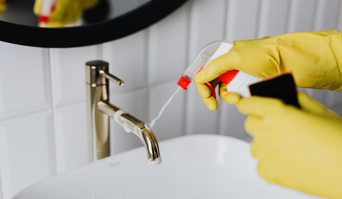 enlever calcaire dans salle de bain