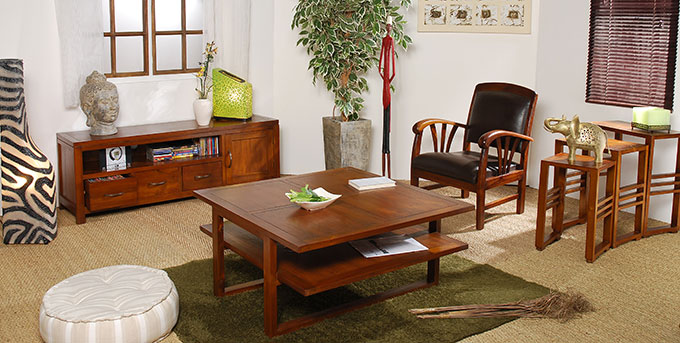 Siège colonial en bois