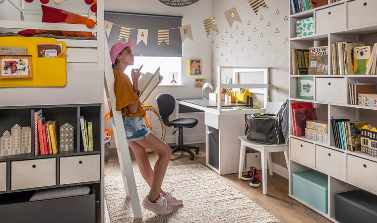 Bureau avec rangements PLANO chêne et blanc pour chambre adolescent